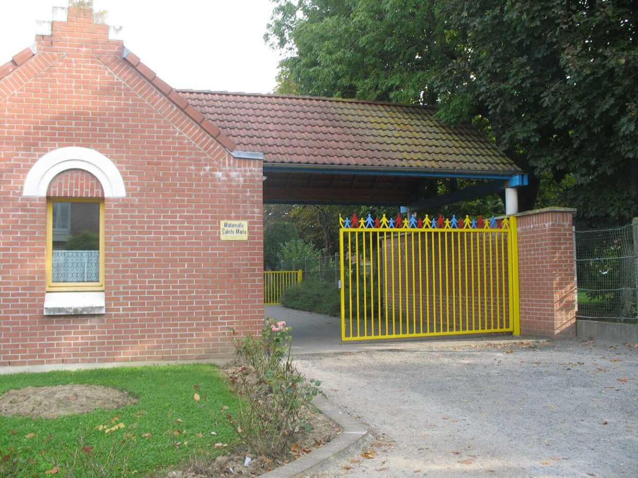 Ecole SainteMarie Pérenchies (59)